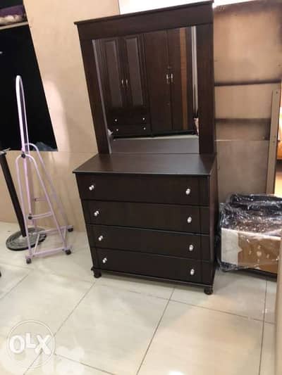 شوفنيرا مع مرايه