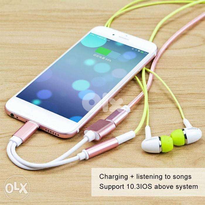 Audio Adapter 2 in 1 charging Earphone Cable For iPhone 11 x 7 8 plus 3