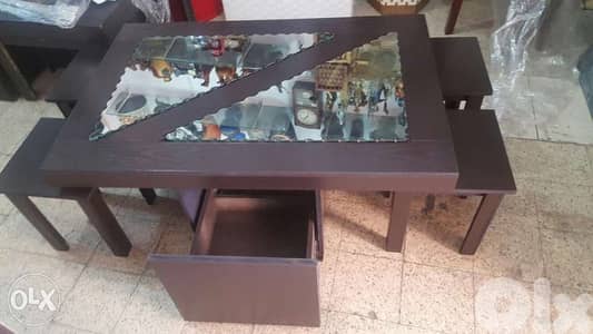 طاولة نص مع 4 طاولات صغار و جارور