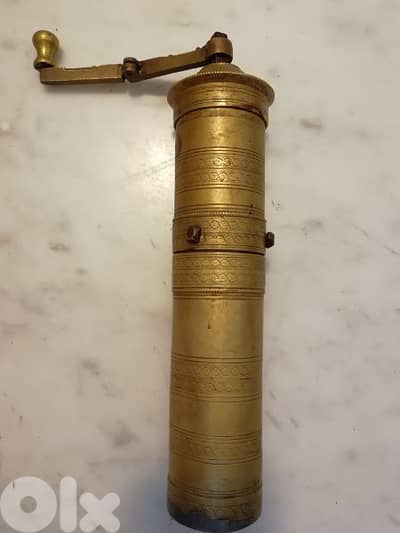 مطحنة قديمة antique