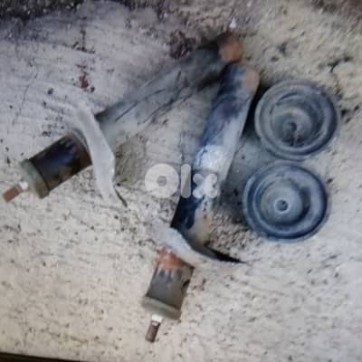 2 Amortisseur Peugeot 405 GR for saleامورتيصور بيجو للبيع
