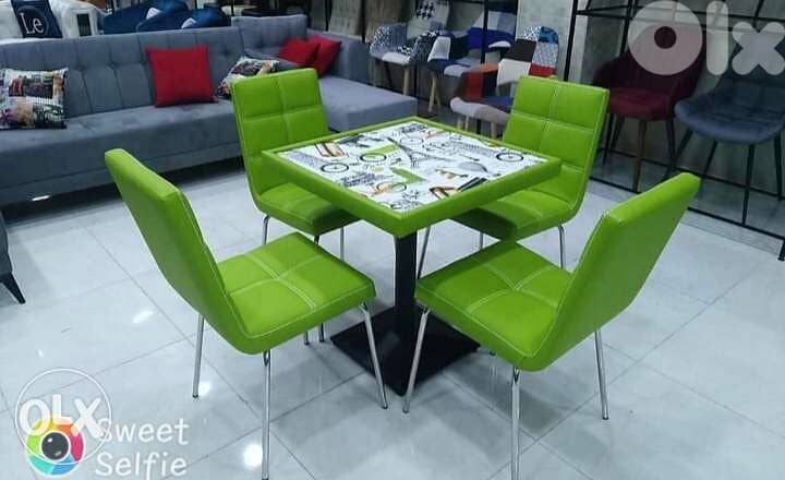 طاوله و4 كراسي مميزه 1