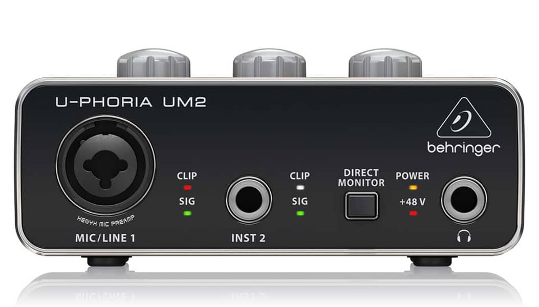 Behringer U-Phoria UM2 Audio Interface 3