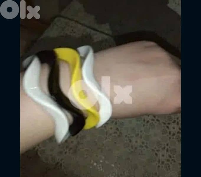 bracelets 4 otta3 ma3 baad 4=15$ 3