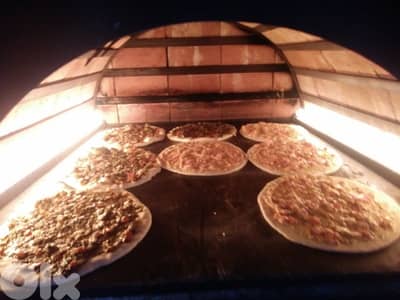 (انا معلم فران مناقيش بيتزا معجنات )  التواصل واتساب من فضلكم
