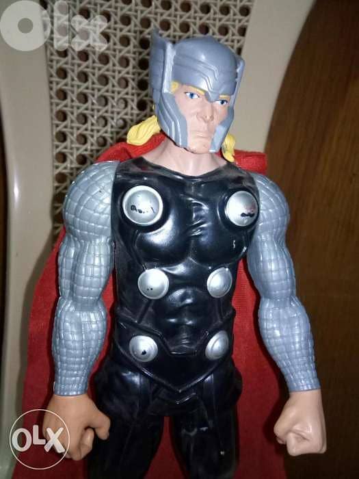 THOR MARVEL LEGEND ACTION Figure Hasbro like new Warrior Man doll=15$ 1