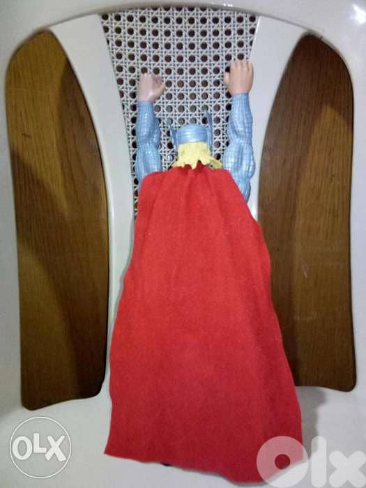 THOR MARVEL LEGEND ACTION Figure Hasbro like new Warrior Man doll=15$ 7