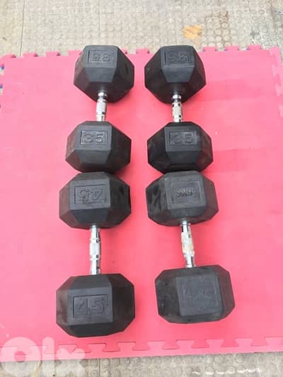 dumbbells like new lkilo b 1.80$ 70/443573 RODGE