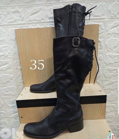 black bottines size 35
