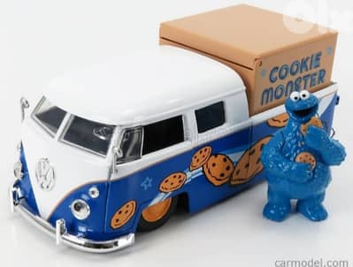 V. W Bus (Sesame Street) diecast car model 1:24.