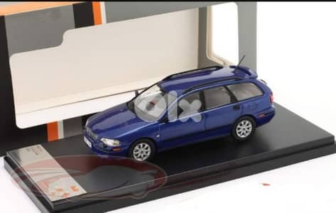 Volvo V40 (2001) diecast car model 1;43.