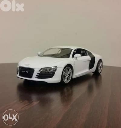 Audi R8 diecast car model 1:24