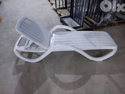 chaise longue