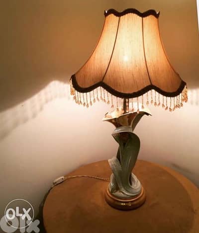 Lampshade on porcelain stand