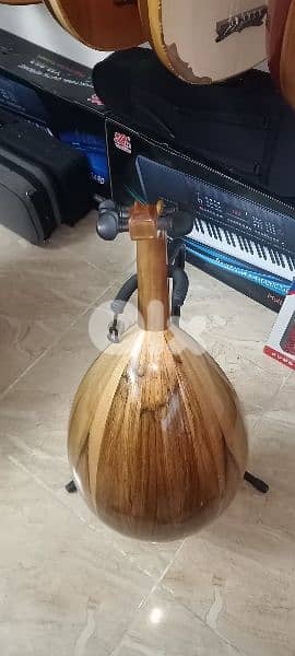 عود من خشب الجوز والوج ارز مسطره ومفاتيح ابانوس 2