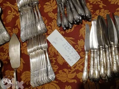 من اجمل طقم سرفيس فضة روسي اصلي قديم ملاعق شوك سكاكين كامل متكامل لقطة