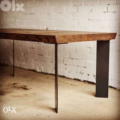 Classic Dinner table ] opposite model [