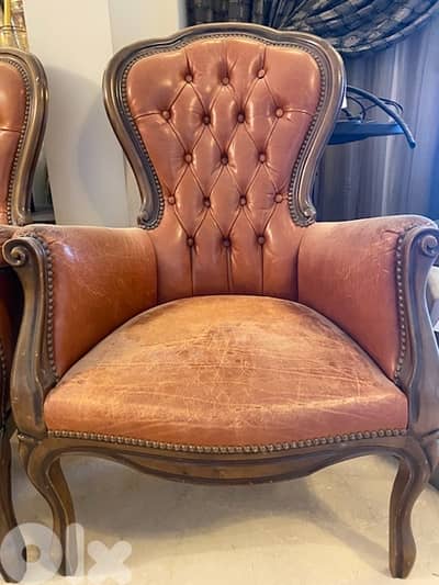 2 sofas chesterfield