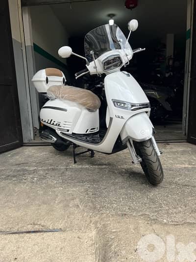 Keeway Versilia 150