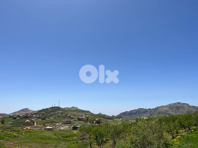 1430 m2 land + mountain view for sale in Laqlouq ارض للبيع في اللقلوق 5