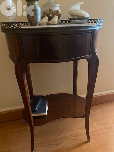 table wood and marble
