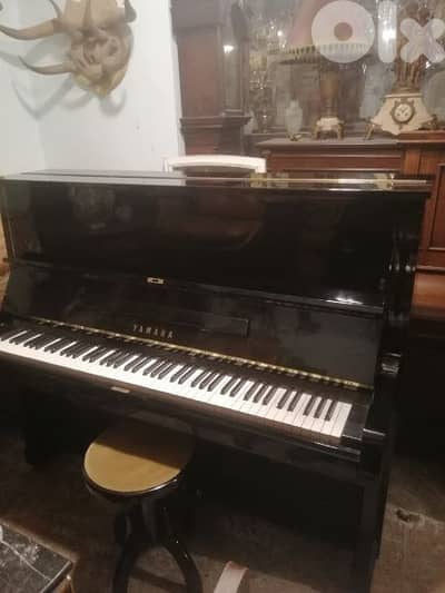 piano yamaha u2 3 pedal b3do jdid Free banch