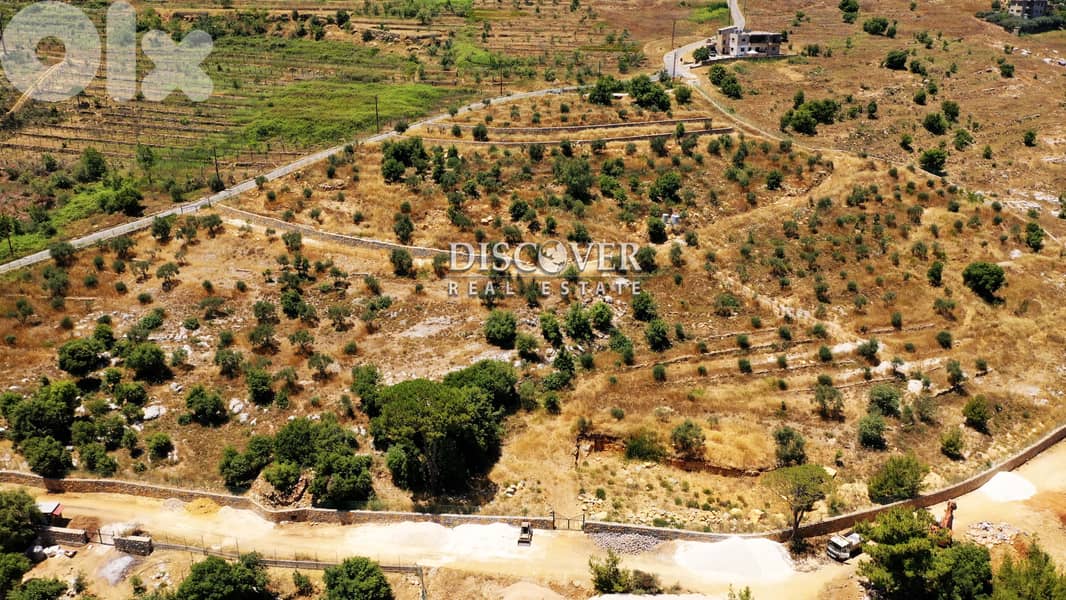 32,000sqm  in Der el Haref  - Arsoun |  Land for sale 3