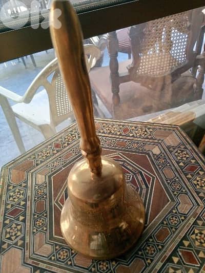 جرس نحاس مسكة طويلة