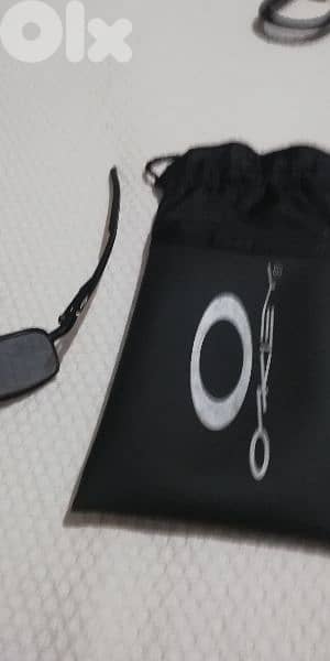 original Oakley sun classes bargain price less than half of original 8