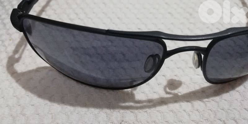 original Oakley sun classes bargain price less than half of original 10