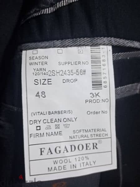 خمس بدلات شبه جداد لون اسود وكحلي السعر٣٠$ 2