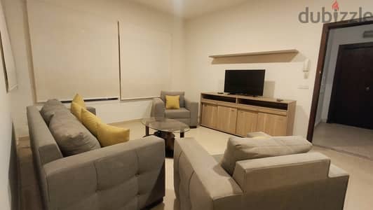 Geitawi Mar Mkhayil 2 bedroom apartment for Rent with City views