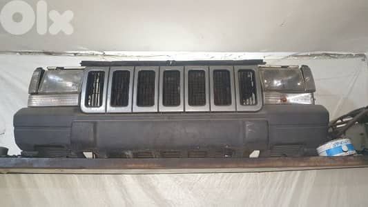 Jeep Grand cherokee 1995 v8 5.2L all parts available