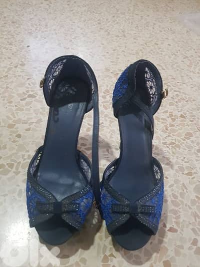 Navy blue shoes size 39